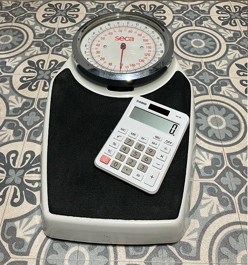 scales with calculator